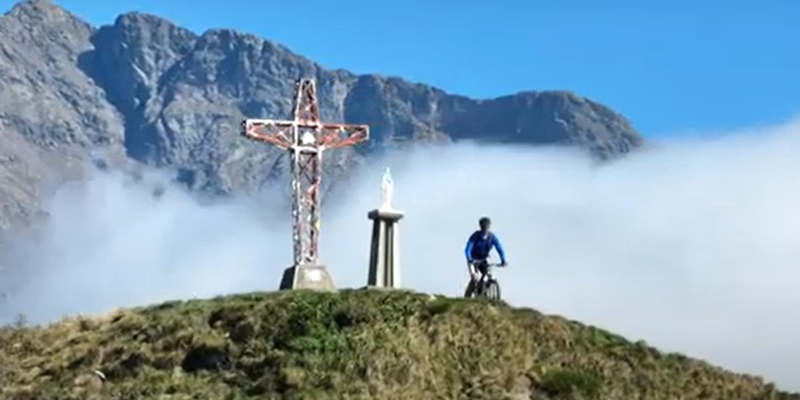 ciclovieprima.jpg (126 KB)