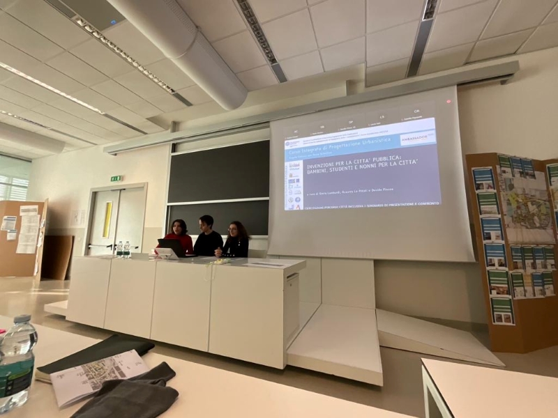seminariopoli_02.jpg (239 KB)