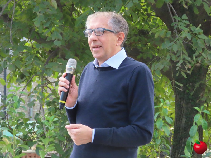 inaugurazioneparcheggio_02.jpg (129 KB)