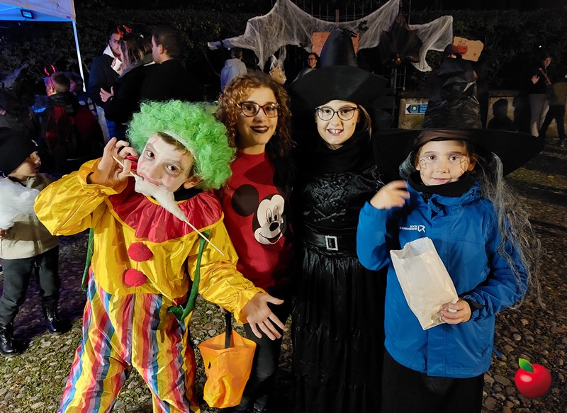 olginatehalloween1__1_.jpg (151 KB)