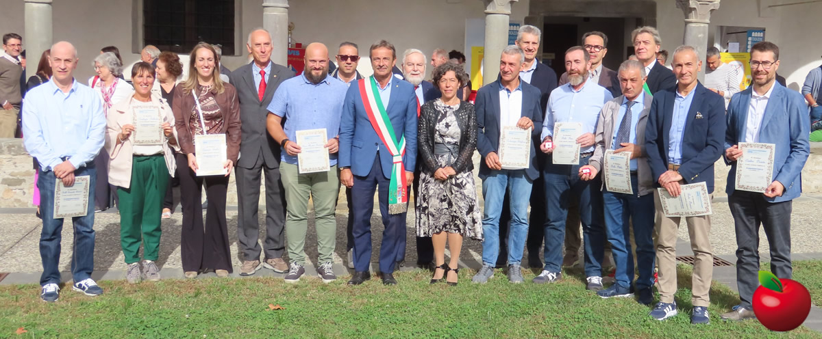 premiazioneavisgruppoOK.jpg (211 KB)