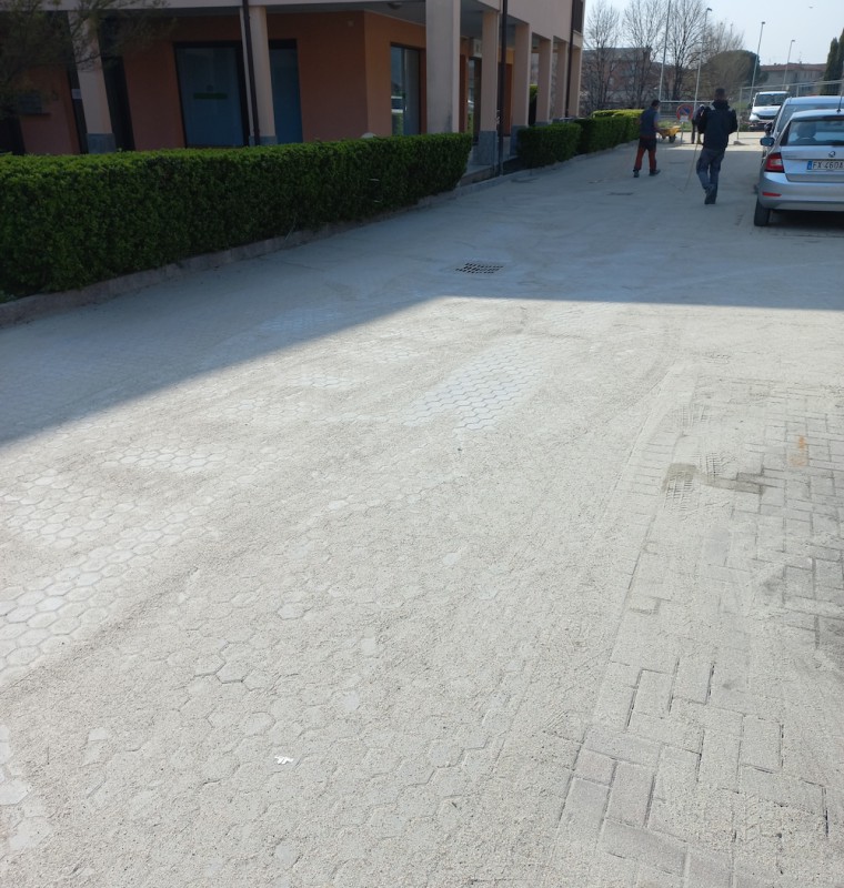 ValmadreraPavimenti2.jpg (152 KB)
