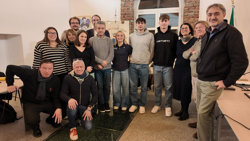 Premiazione_Sportivi_Abbadia_2.jpg (104 KB)