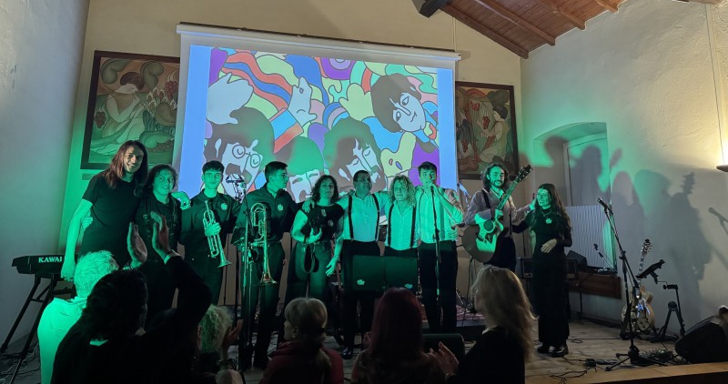 concertovalma3.jpg (209 KB)