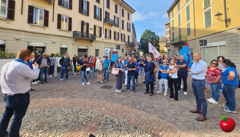 uilpiazzalecco__1_.jpg (355 KB)