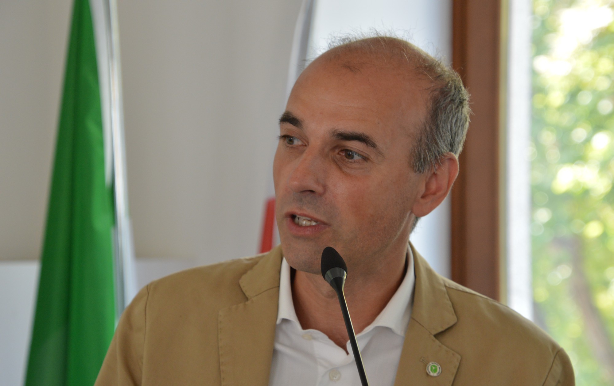 8_Luca_Santambrogio.JPG (543 KB)