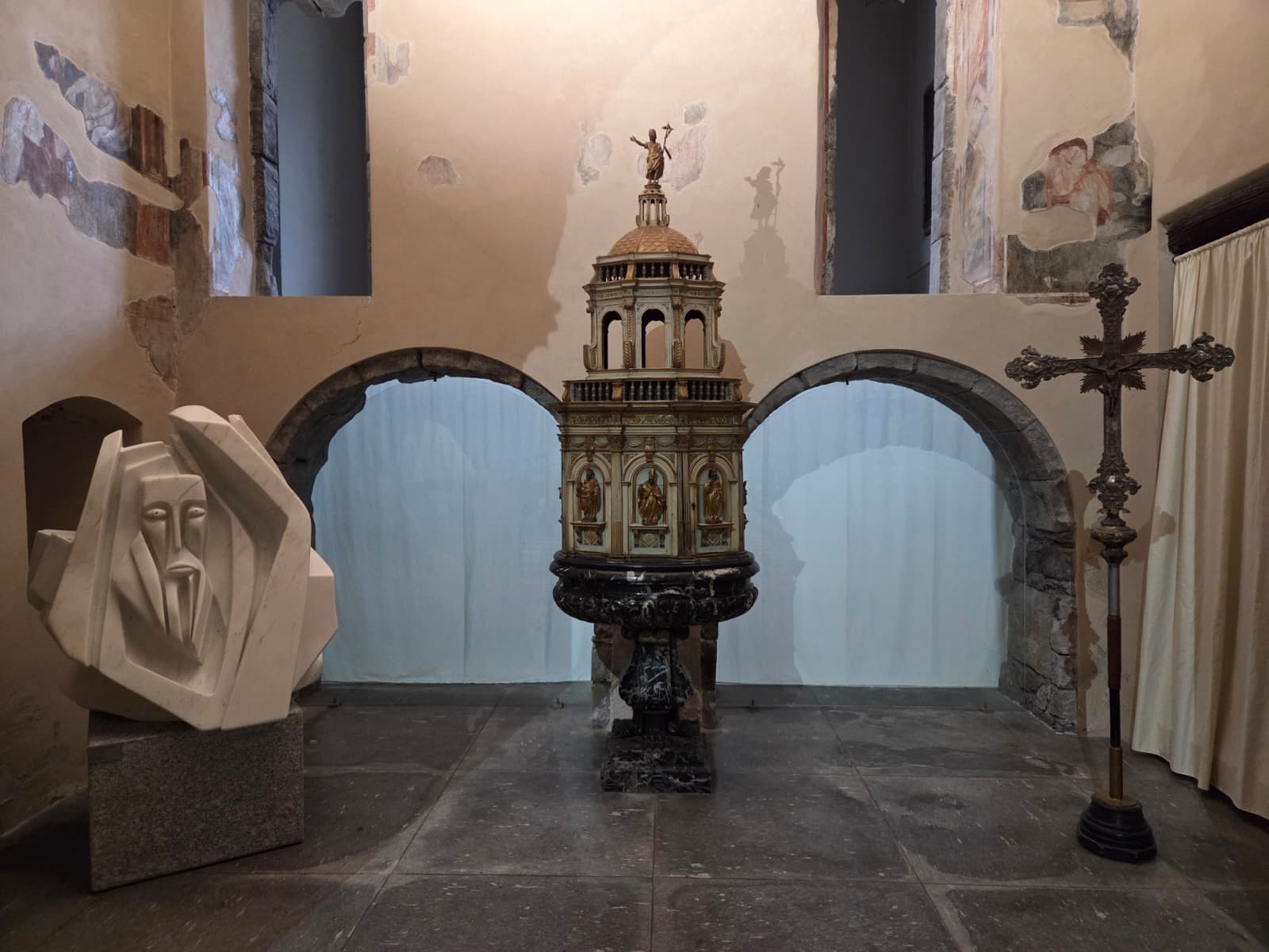 BASILICAATCHUGARRY.jpeg (138 KB)