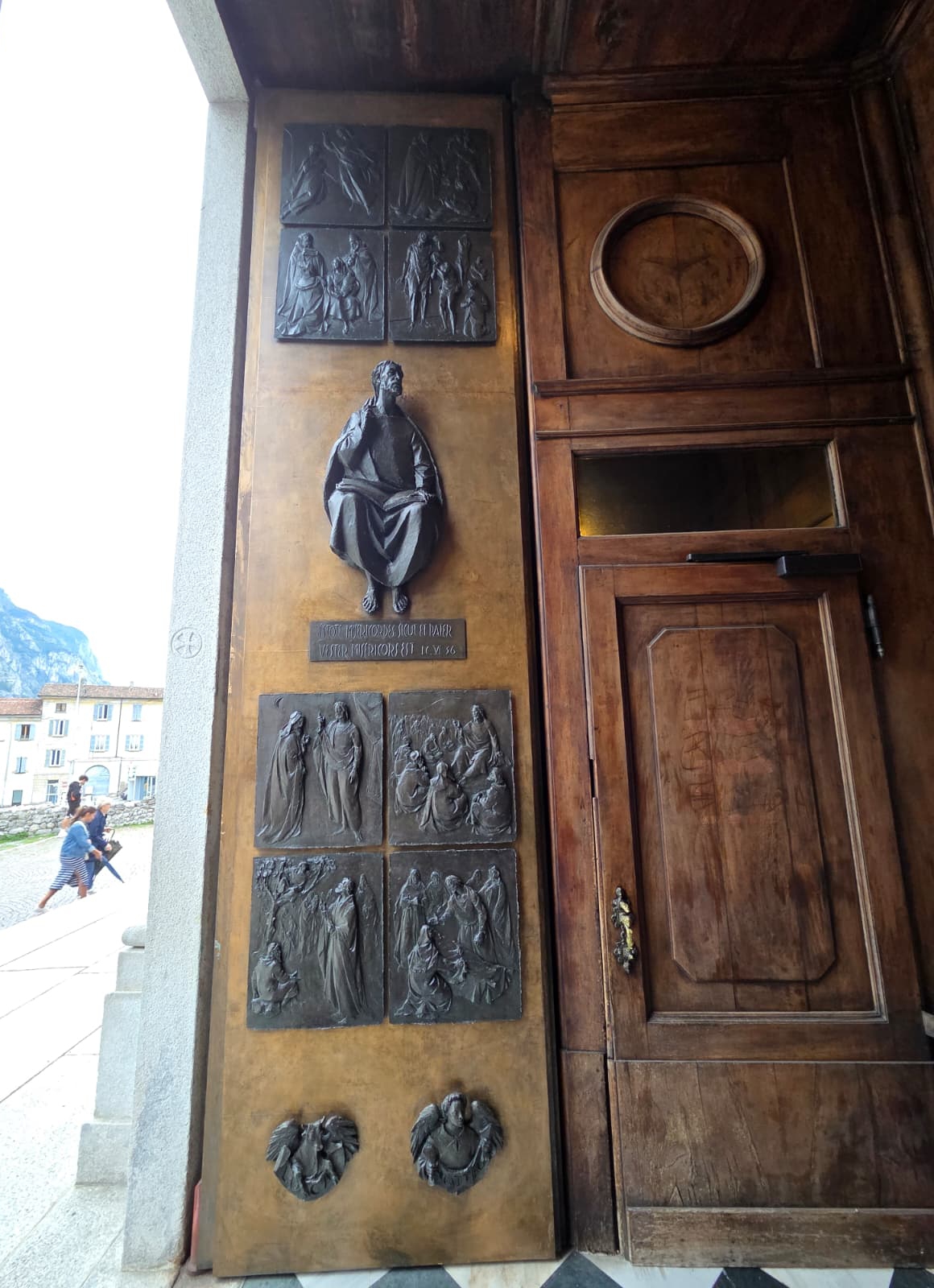 PORTEBASILICA__2_.jpeg (501 KB)