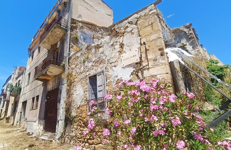 craco1.jpg (188 KB)