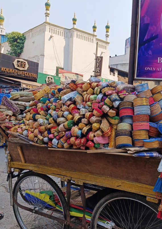 Hyderabad_1.jpg (163 KB)