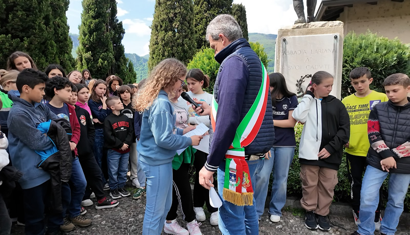 abbadia25aprile__9_.jpg (222 KB)