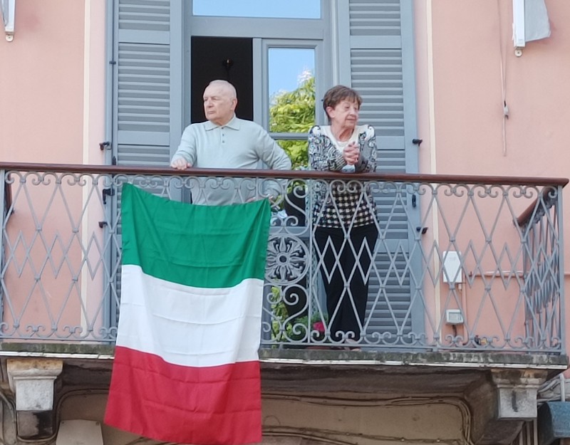 bellano25aprile2.jpg (110 KB)