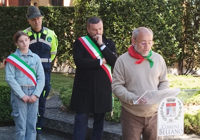 bellano25aprile6.jpg (136 KB)