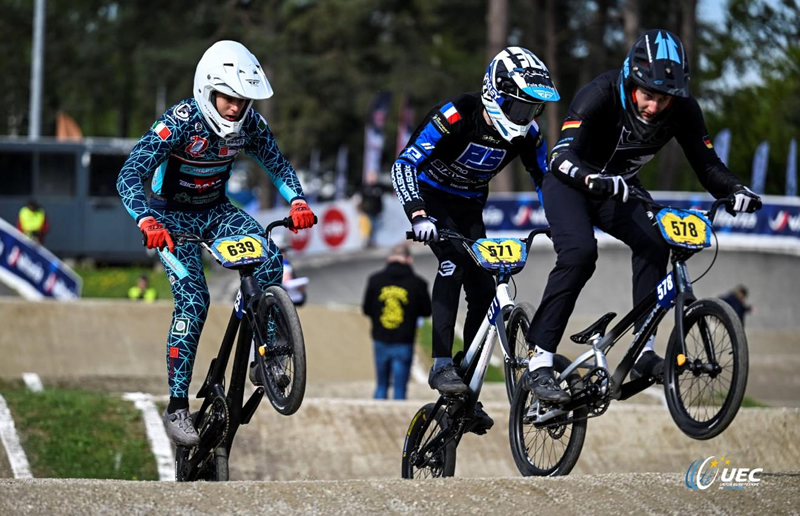 bmxzolder2.jpg (293 KB)