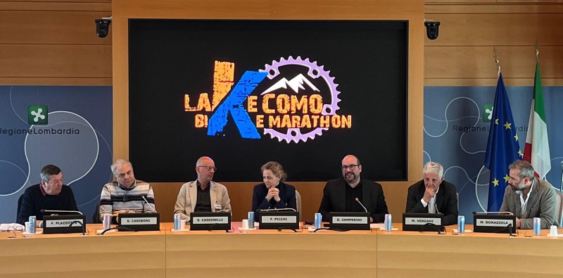 foto_conferenza_stampa_28_aprile.jpg (182 KB)