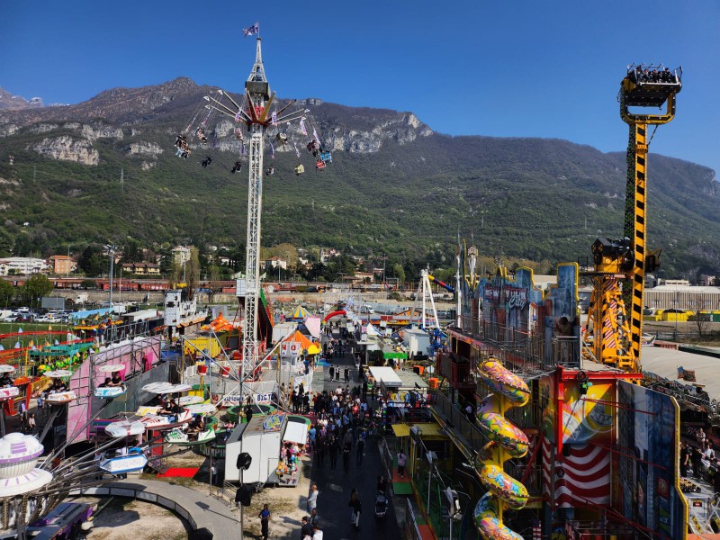 lunaparklecco4.jpg (174 KB)