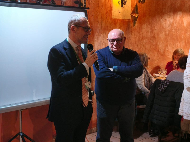 ausercena__3_.jpeg (86 KB)