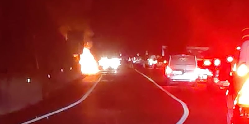 autofuocoss36_pr.jpg (38 KB)