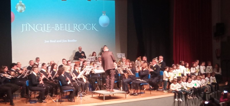 bandamandello1.jpg (65 KB)