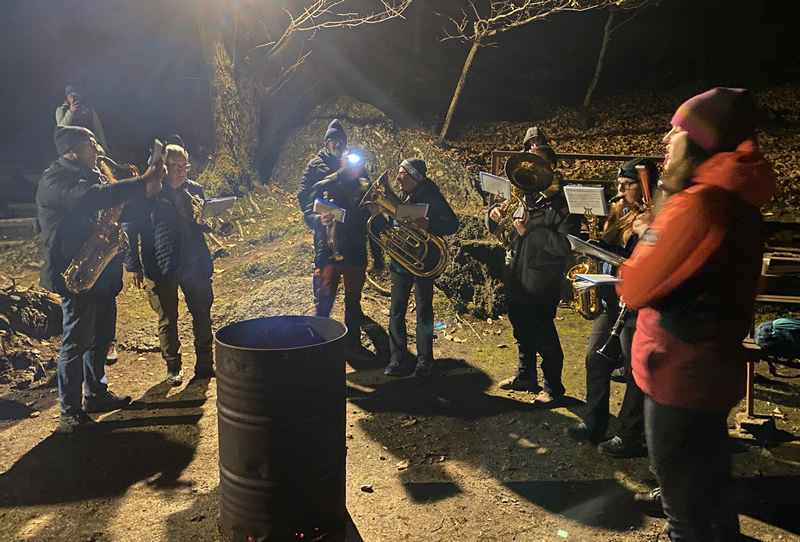 dorionatale__4_.jpg (203 KB)