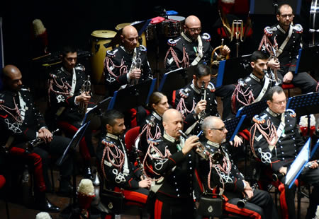 fanfaracc.jpg (43 KB)