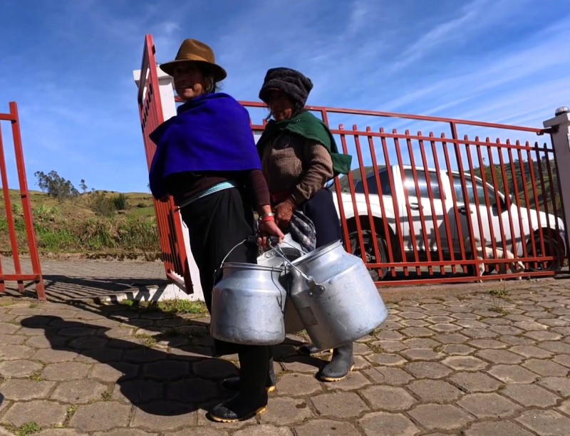 favola1.jpg (128 KB)