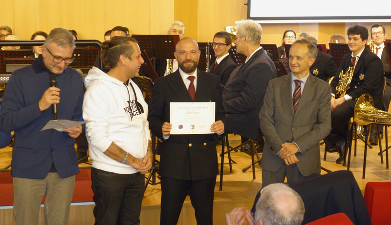 filarmonica__1_.jpg (289 KB)