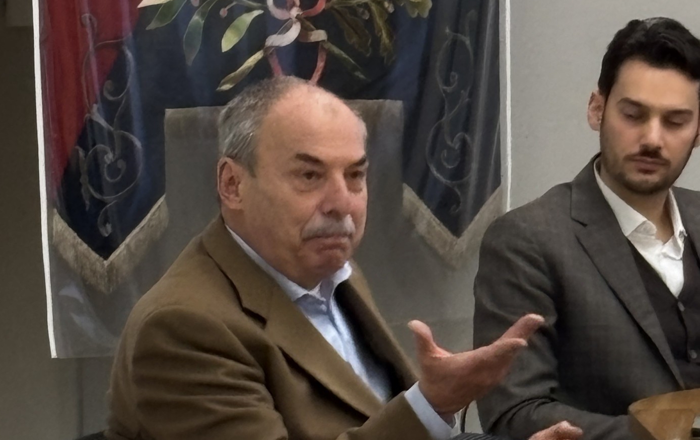 vercuragomeritoscolastico__6_.jpeg (447 KB)