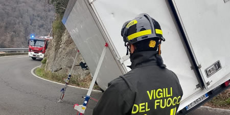 vvf23dic1PR.jpg (24 KB)