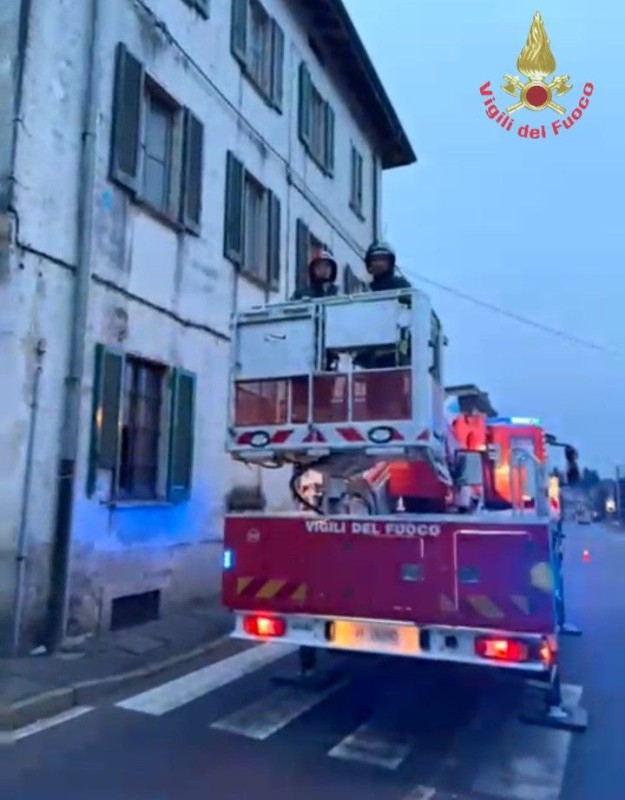 vvf23dic4.jpg (82 KB)