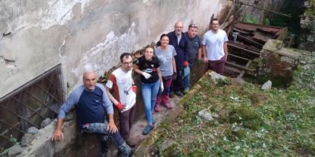 FOTO_DI_GRUPPO__1_pr.jpg (83 KB)