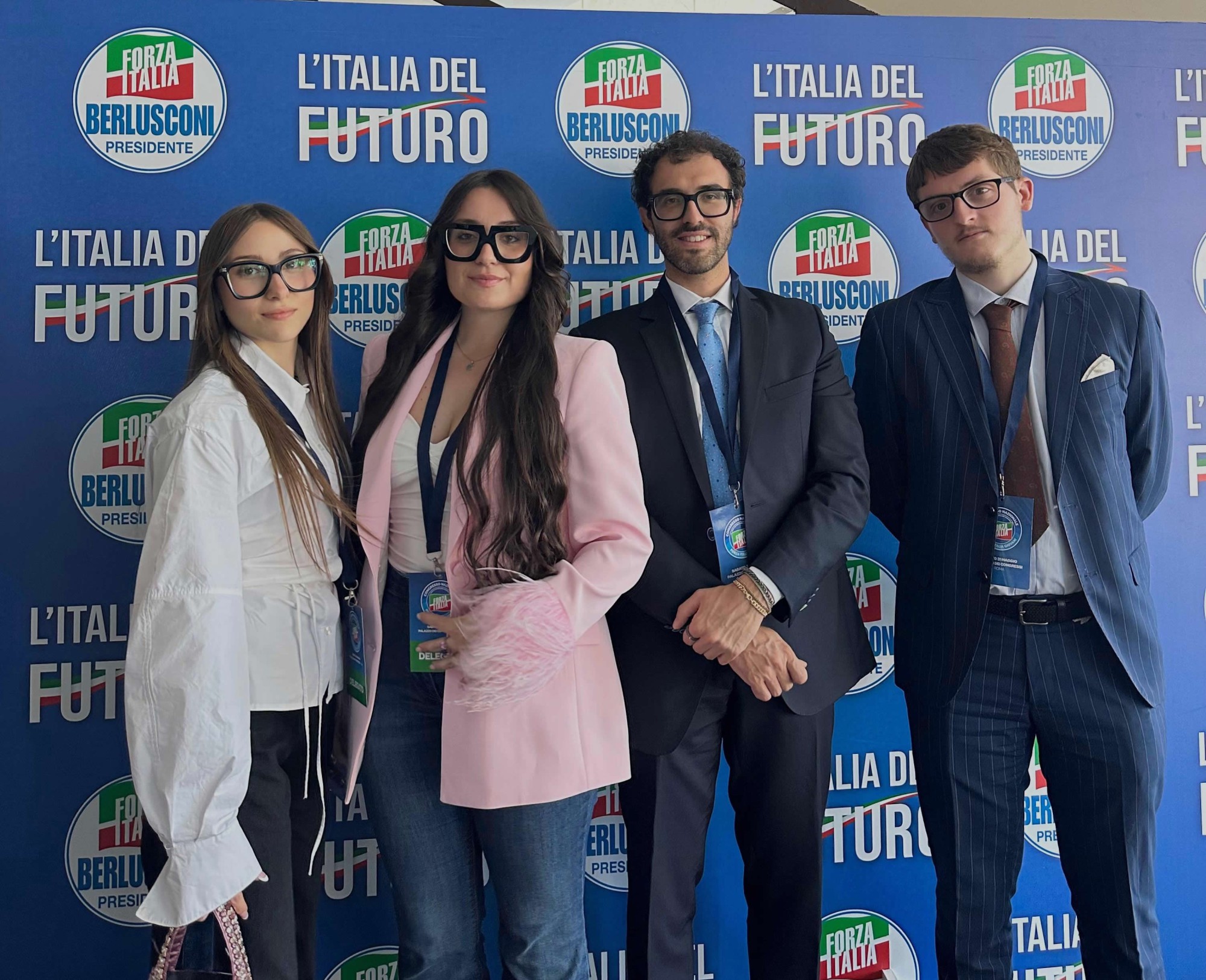 ForzaItaliaGiovani1.jpg (597 KB)