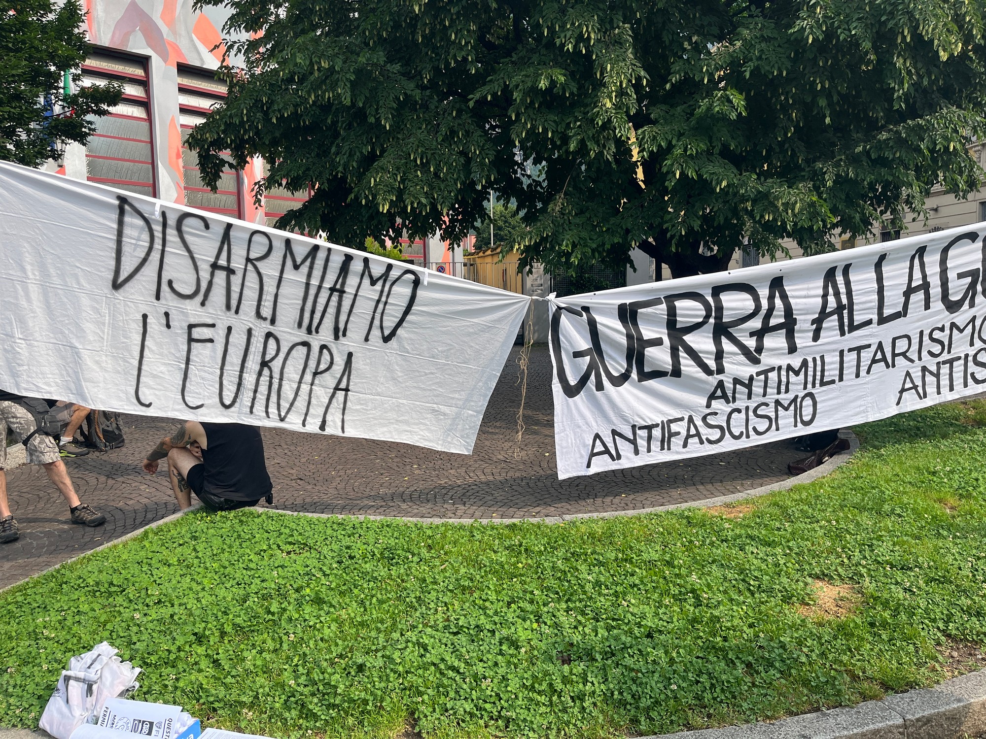 LcControManifestazione_2.jpg (1.27 MB)