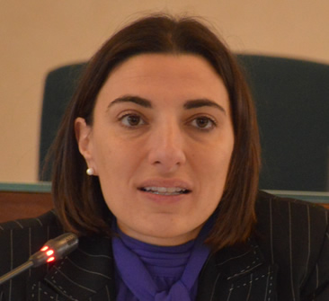 Assessore ha perso la credibilità