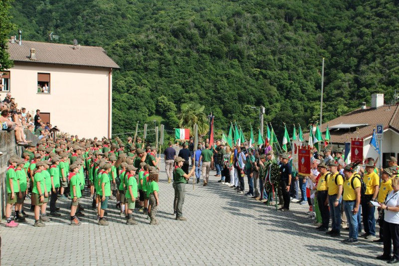 ervechiusuracamposcuola__2_.JPG (161 KB)