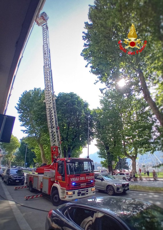 incendiobalcone1.jpg (150 KB)