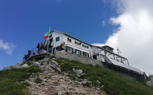 rifugiobrioschi.jpg (113 KB)