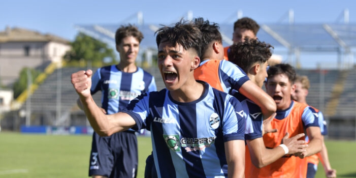 under15campione5pr.jpg (141 KB)