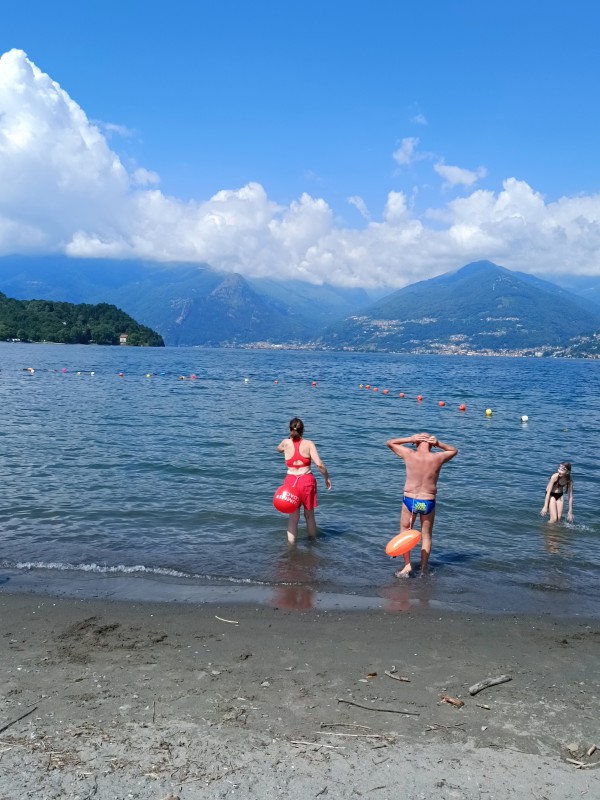 bracciateamiche__3_.jpg (115 KB)