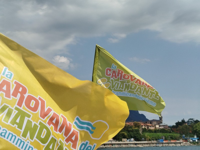 carovana_2.jpg (93 KB)