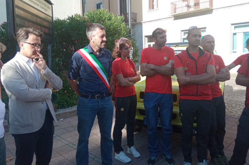 mandelloautosoccorsoalpino2.jpg (238 KB)
