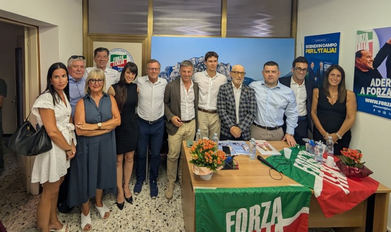 sedeforzaitalia2.jpg (252 KB)