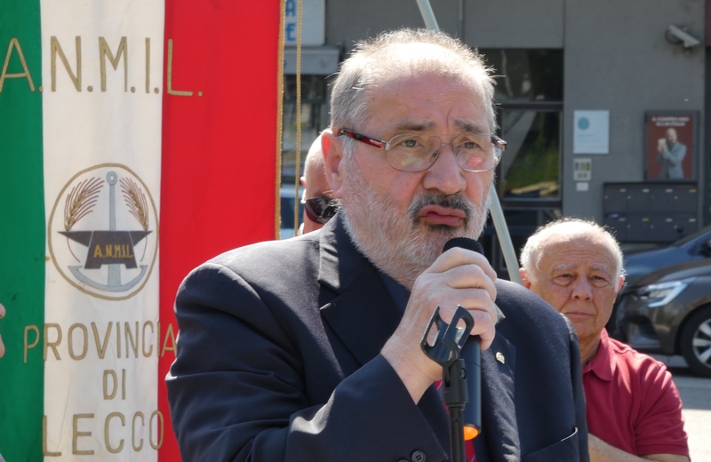 tinomagniriello.jpg (239 KB)