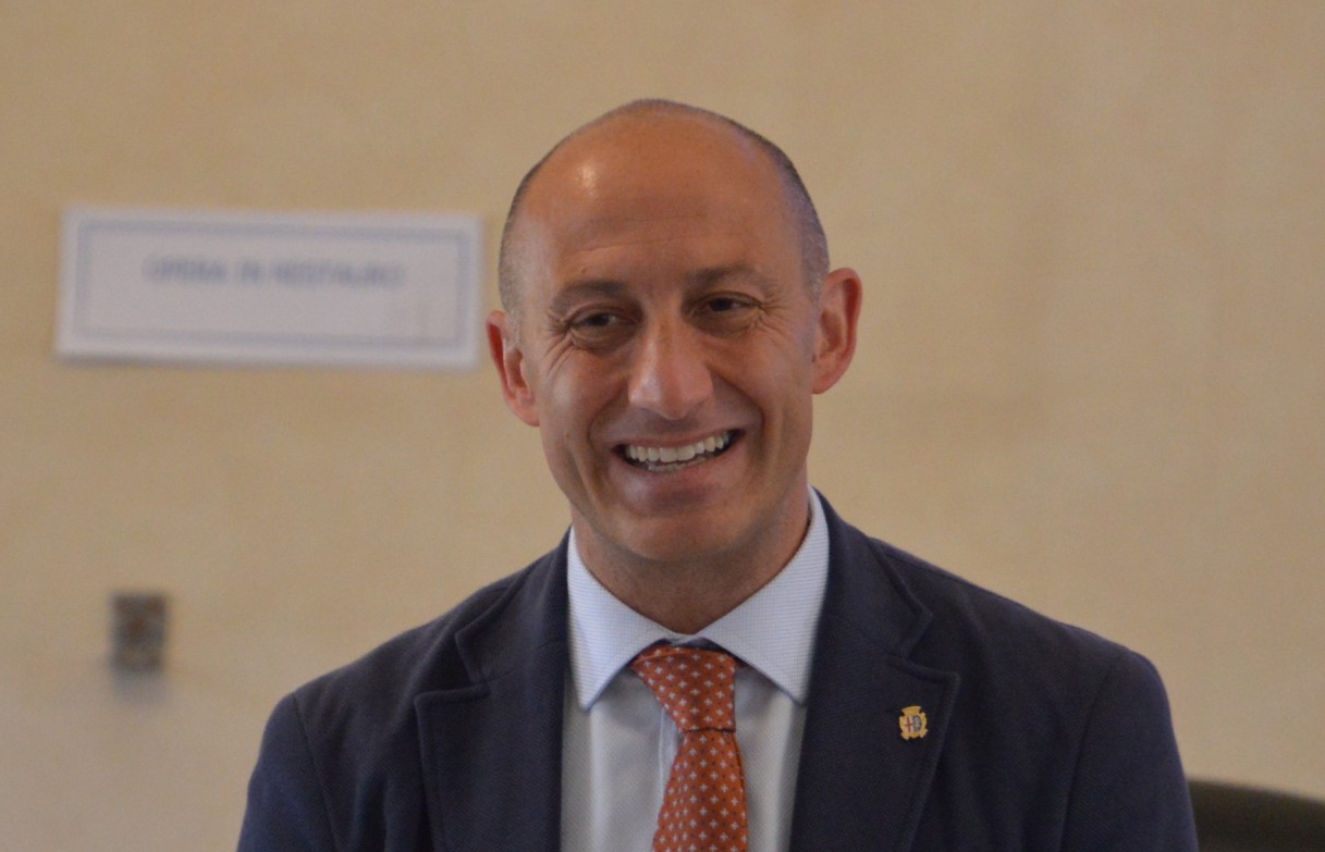 02_Mauro_Gattinoni_espatriato.JPG (389 KB)