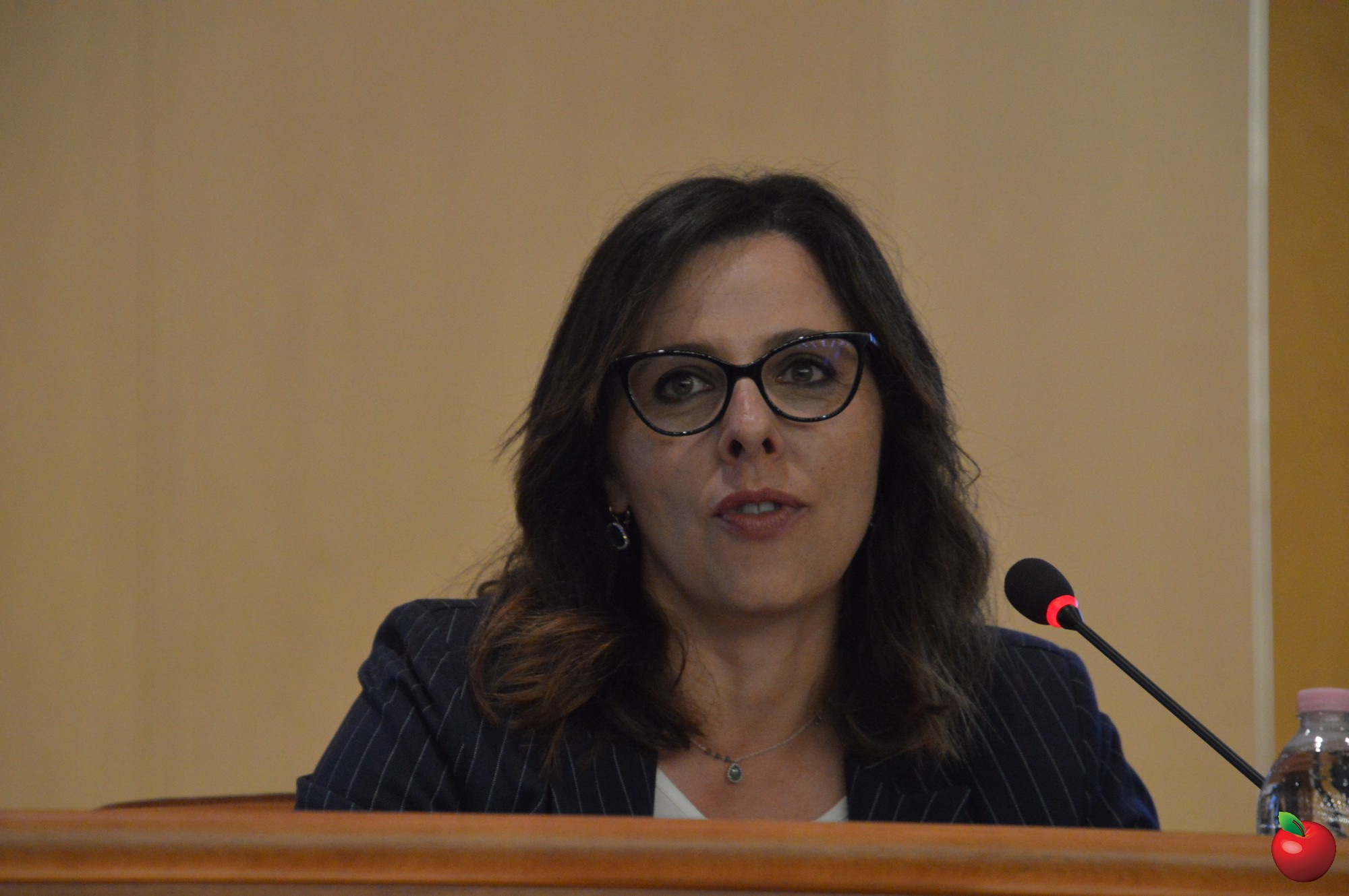 03_Alessandra_Hofmann.jpg (405 KB)