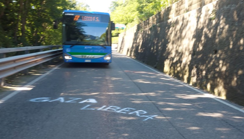 CarrreggiataScritteGiro1.jpg (89 KB)