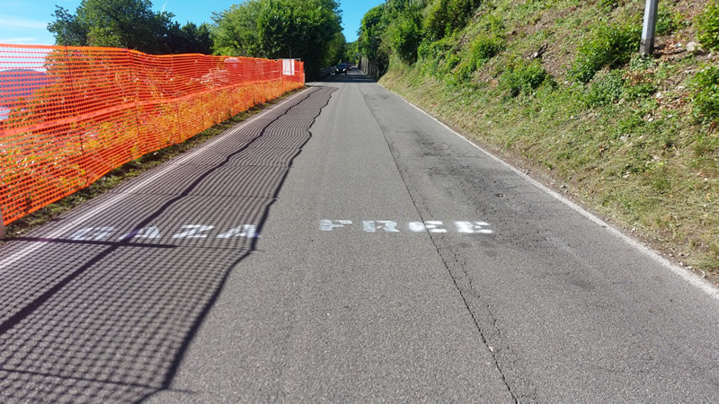 CarrreggiataScritteGiro2.jpg (173 KB)