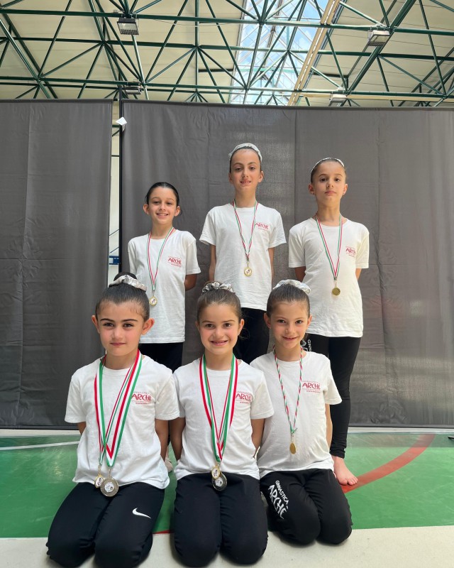 Ritmica_2.jpg (127 KB)