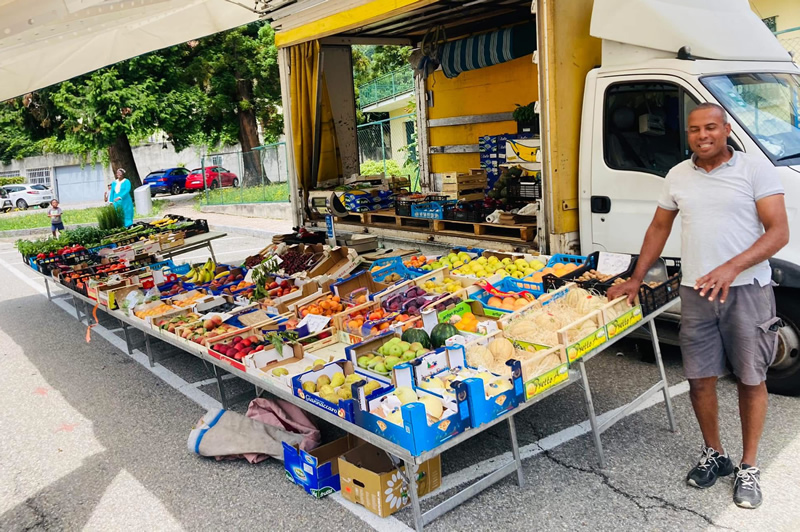 bancarella_fruttivendolo.jpg (259 KB)