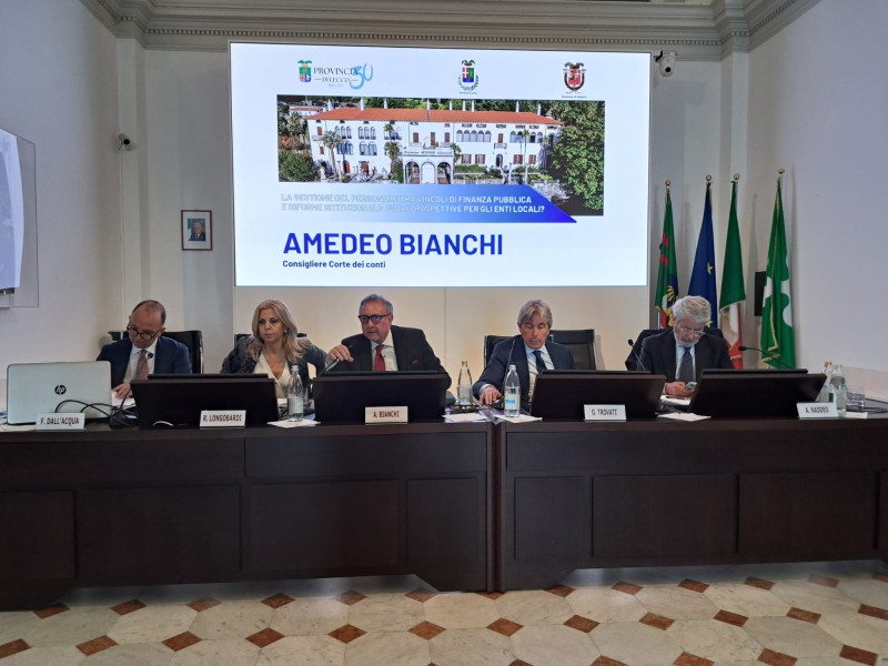 convegno_villa_monastero_12-05__8_.jpeg (93 KB)